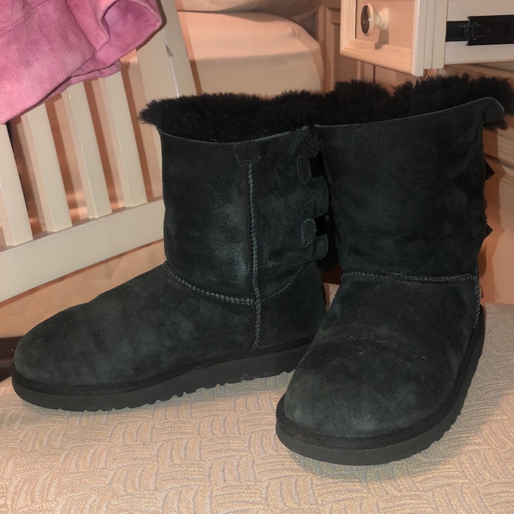 Black Bailey bow boots